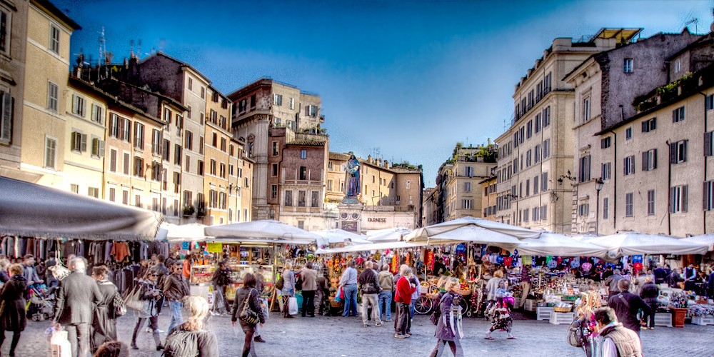 Campo de Fiori's market in the early morning